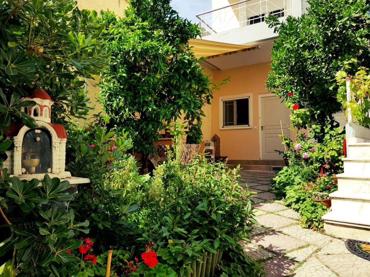Nomads Rooms Tríkala Екстериор снимка